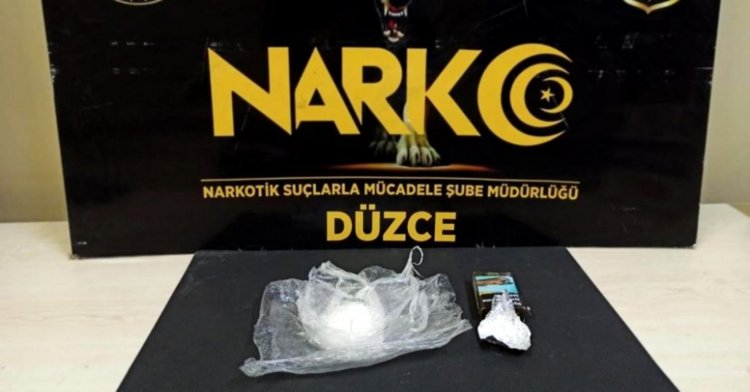 Uyuşturucu satıcılarına iki ayrı operasyon!