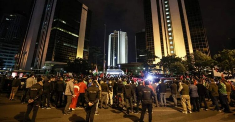 İstanbul'da gece yarısı İsrail protestosu!