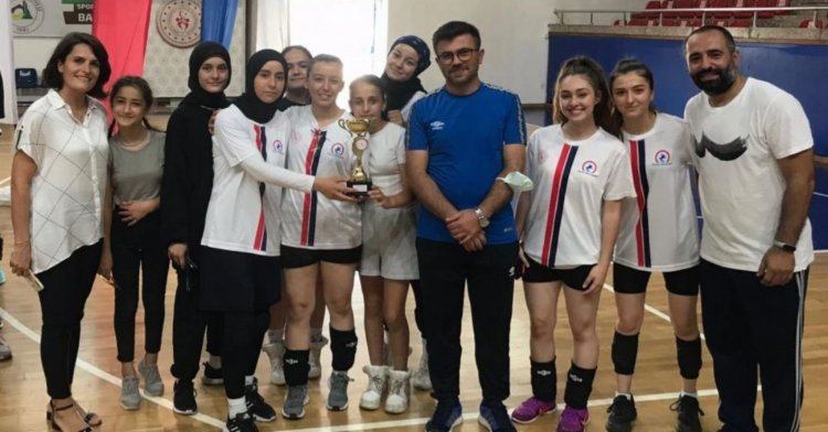 Voleybolda kazanan belli oldu!