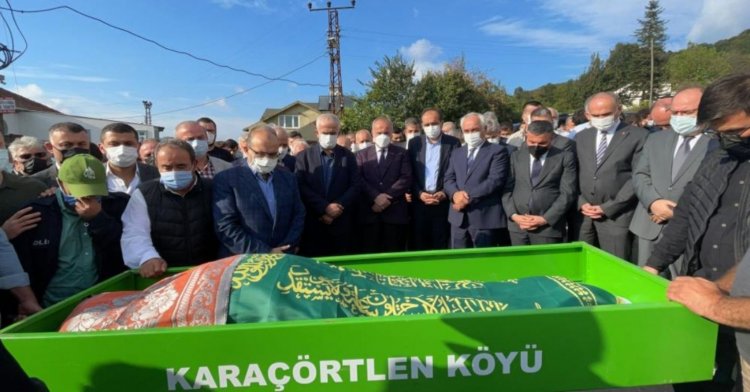 Düzceli Vali Ustaoğlu'nun babası toprağa verildi!