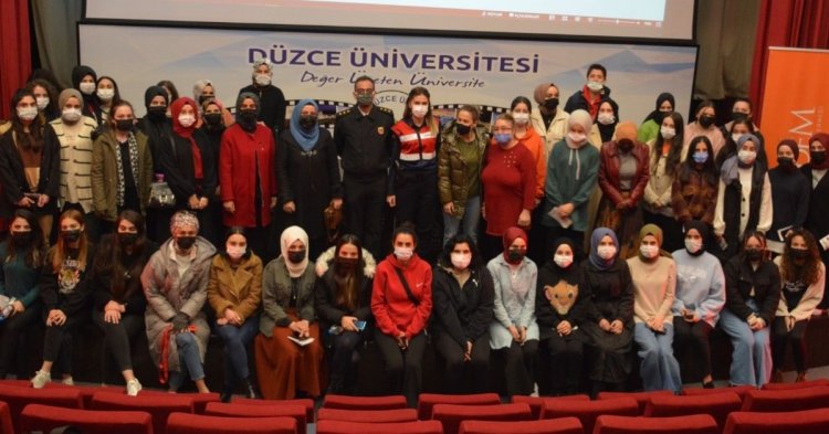 Kadınlara KADES’in kullanımı anlatıldı!