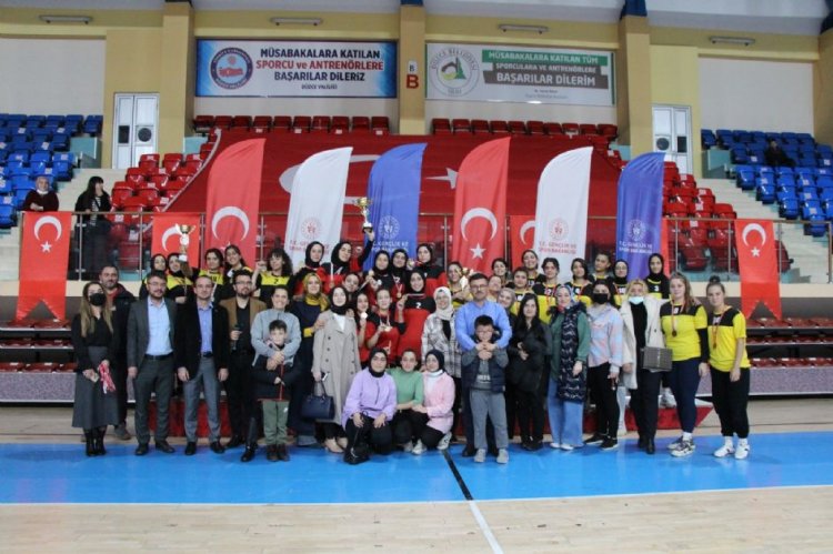 Yurtlar arası voleybol şampiyonu belli oldu!