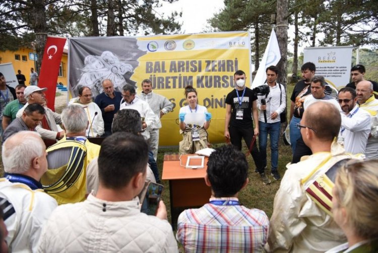 Türkiye'nin farklı yerlerinden kursa katıldılar