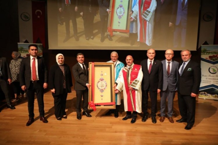 Binali Yıldırım'dan Üniversite Ziyareti
