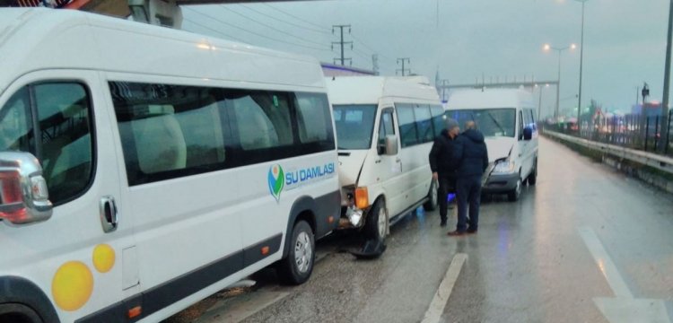 4 aracın karıştığı kazada 10 kişi yaralandı